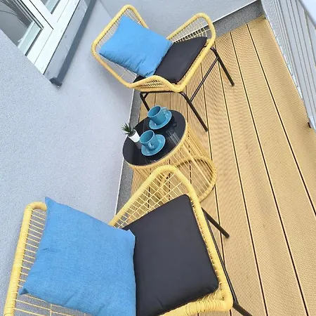 Marynarskie - Ap 37b * Debina (Ustka)