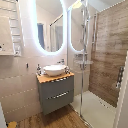 Apartment Marynarskie - Ap 37b